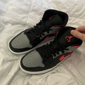 Unisex Nike Air Jordans 🖤